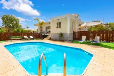 Yiangos House - Trois Chambres Villa, Couchages 7