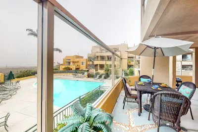 Image de Dog friendly, ocean-view condo w/WiFi, patio, 2 pools, spa, shared grill area