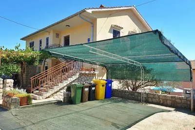 Image de Appartement de vacances Dobrinj pour 1 - 4 personnes avec 1 chambre Ă coucher - Maison de vacances