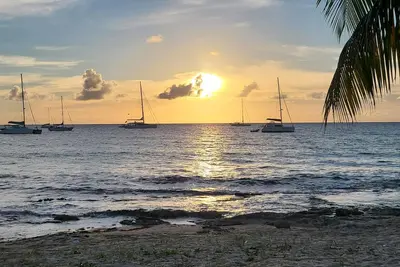 Image de Luxury Living with beautiful ocean and sunset views