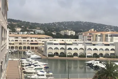 Image de Appartement avec parking - 4 personnes (2adultes et 2 enfants)  55 euros la nuit