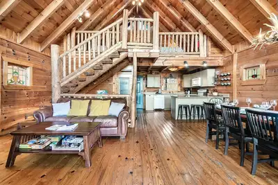 Image de Alpine Splendor Cabin Mountain Views Hot Tub