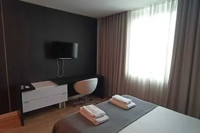 Image de New! ! Galé 447 Center Apartment (wifi, parking. . . )