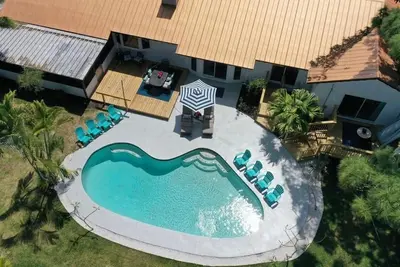 Image de Luvsunfun Private Tropical Paradise! Heated Pool, Large Yard, Beach 4mi! To beach