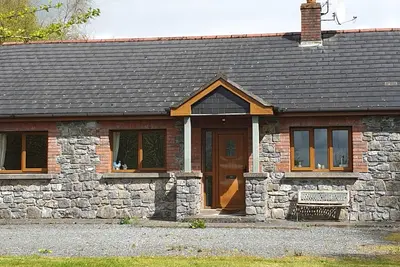 Image de Cottage on Lough Ree / River Shannon in the heart of Ireland