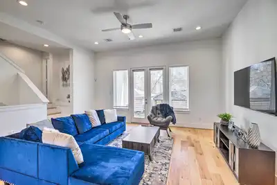 Image de Lovely, Modern Townhome Near Downtown Houston