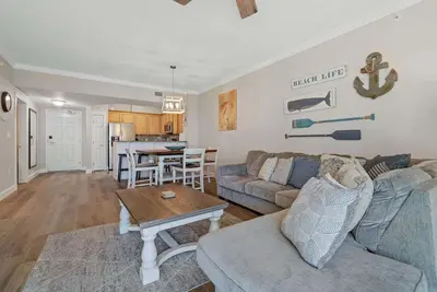 Image de A Wave Away 1206-Near Beach-Sleeps 6