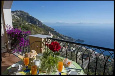 Image de Apartment on the Amalfi Coast with sea view - Near Naples