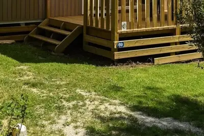 Image de Mobil-home Caélia Standard 27m² (2 chambres) + terrasse couverte / Zone piétonne 4 personnes