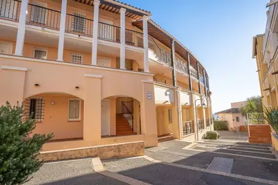 Image de Agréable appartement pour 4 personnes avec piscine, climatisation, Wifi, Tv et terrasse