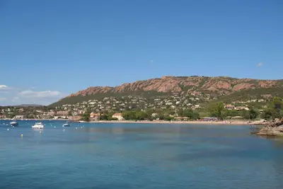 Image de Confortable appartement pour 4 personnes avec piscine, Wifi, Tv, terrasse et parking