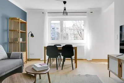 Image de Chic Margareten 2br w/ A/C & Elevator near Hauptbahnhof, by Blueground