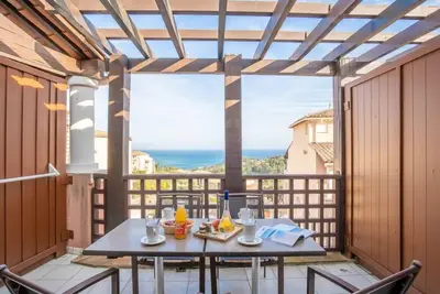 Image de L'Esquinade (E3 333) by Interhome