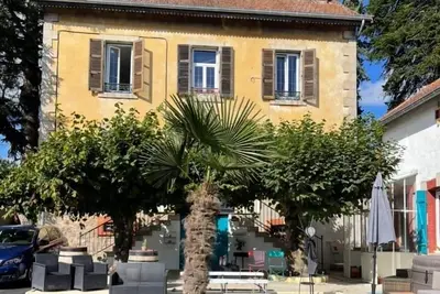 Image de Le Domaine de la Garenne Maison d’hôtes\nPiscine Chauffée Salle de jeux Billard.