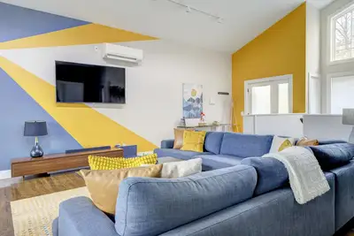 Image de Walk to Tn River Activities-Parks-Shops-Dining-Publix