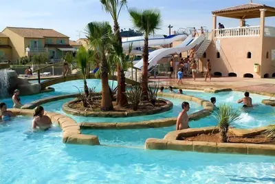 Image de Maison sympa à Vidauban avec toboggans aquatiques