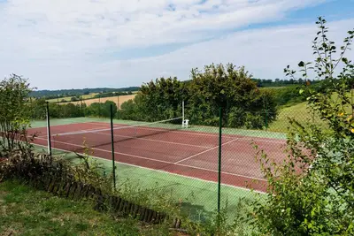 Chez Maurit - 3 Bed Main House, Pool and Tennis Court