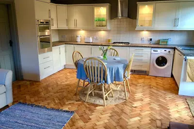 Image de Stunning Norfolk Flint Barn - Close to Norwich & The Broads