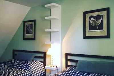 Image de This cottage is a 1 bedroom(s), 1 bathrooms, located in Wasaga Beach, On.