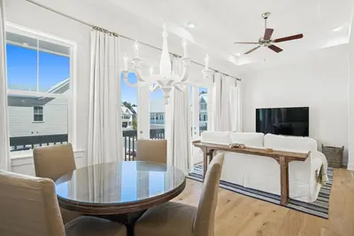 30a Prominence White Barn, 30a Dog Friendly, 2 Pools, Beach, 4 Bikes Book 2025