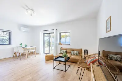 Image de Fortaleza sea view Villa Miramar - two bed downstairs apartment