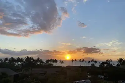 Wailea Ekahi #2-E 2nd Floor Huge Oceanview, Beachfront Complex Wifi, Full Ac