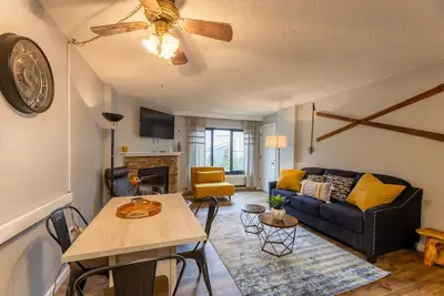 Image de Silvercreek Lodge 1br w/ balcony, Mountain Escape