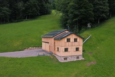 Image de Modern vacation hut in a quiet, secluded location at the foot of the Hirschberg, with terrace