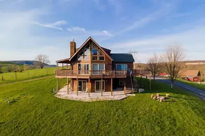 Image de Serenity Sunsets! 2. 8miles to Wisp, hot-tub, pets