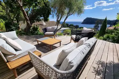 Image de Fantastique villa moderne près des plages de sable.