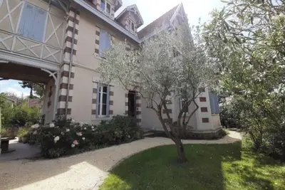 Image de Maison de famille avec piscine chauffée