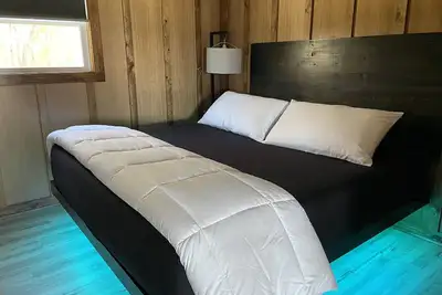 Image de Sunset Cabin W/Hot Tub-Spring*Summer*Winter*Fall-Luxurious Farmhouse at its Best