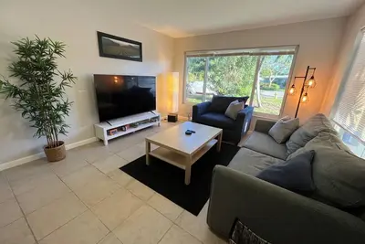 Image de Pet Friendly, Fully Fenced! Relaxing escape in the heart of Lighthouse Point