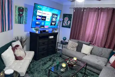 Image de Cozy and stylish 1 bedroom apartment/ West Chase Houston