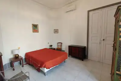 Image de Sète bord de canal: appartement 2 pièces sdb cuisine dans un immeuble hausmanien