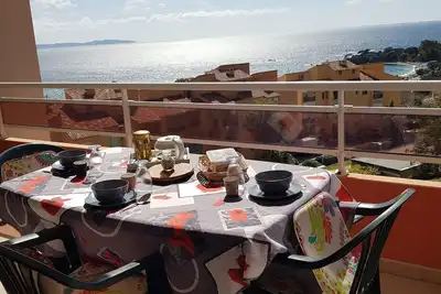 Image de Grand studio de standing bord de mer