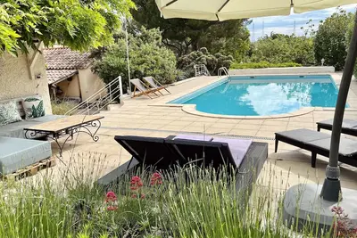 Image de Villa de charme avec piscine magnifique