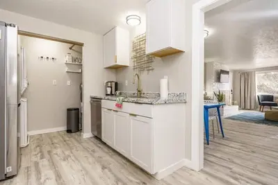 Image de #StayInMyDistrict Boise North End Foothills Escape