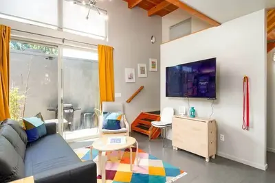 Image de #StayInMyDistrict Buckman Spacious Modern Rowhouse