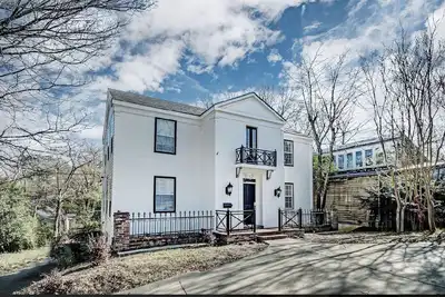 Image de Fondren: “A Divine Destination”