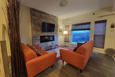 Image de Modern 3b Home/Backyard  Retreat  Stay