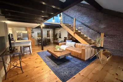 Image de Incredible Location! Heart of Old Port/Spacious Apartment