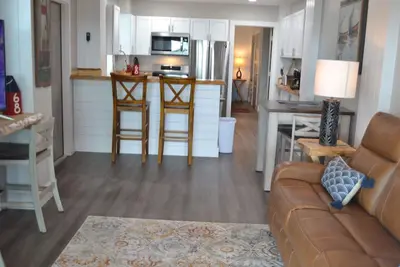 Image de Perfect size for 2 next Sunbury Crab Co Restaurant