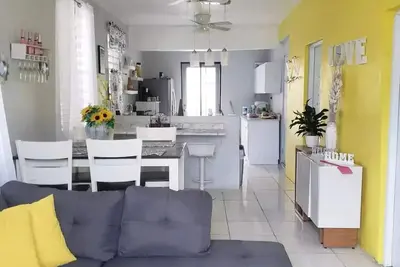 Image de Casa Amalia Beach House just minutes to beaches, airport and moch more. . .