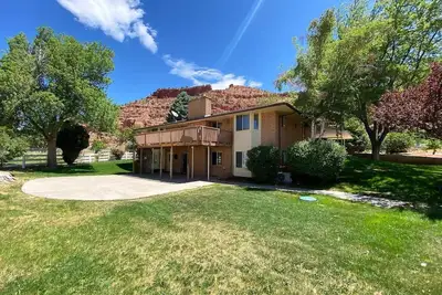 Image de Room for 14: Kanab Ranch Home on Acreage - Views!