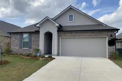 Image de Entire House A Bridge Away From Nola!