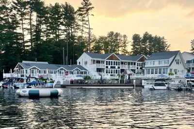 Image de Winnisquam Lake~ Condo on the Water w/ Boat Dock rental available
