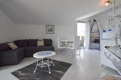 Image de Appartement de deux chambres avec le balcon Gabonjin, Krk (A-19413-b)