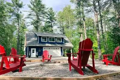 Image de *Hot Tub* The Northern Pines Cottage - Muskoka Forest Retreat
