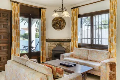 Image de \"Villa Tordera\" avec jardin et climatisation